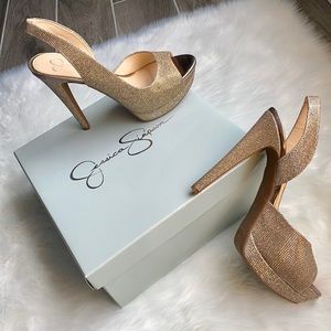 Flash Sale🎉Jessica Simpson glitter heels